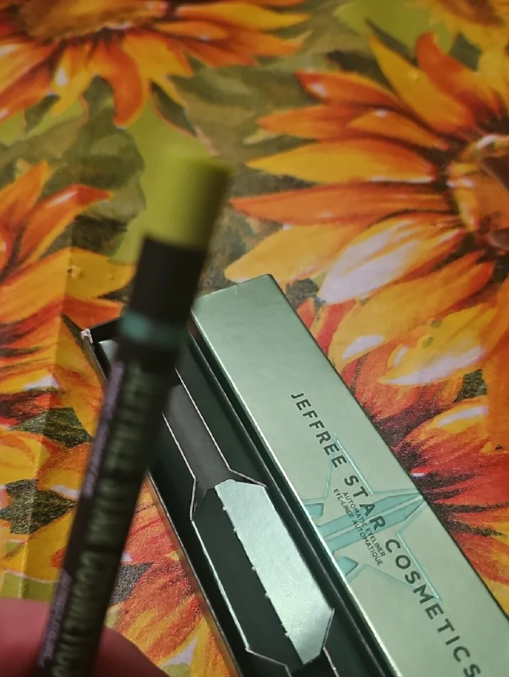Jeffree Star Lip Liner - Mint Green Packaging